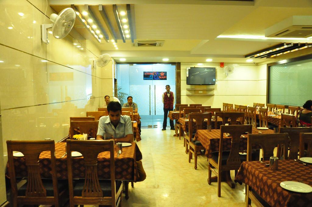 Hotel Basera Brij Bhoomi Vrindāvan Eksteriør bilde